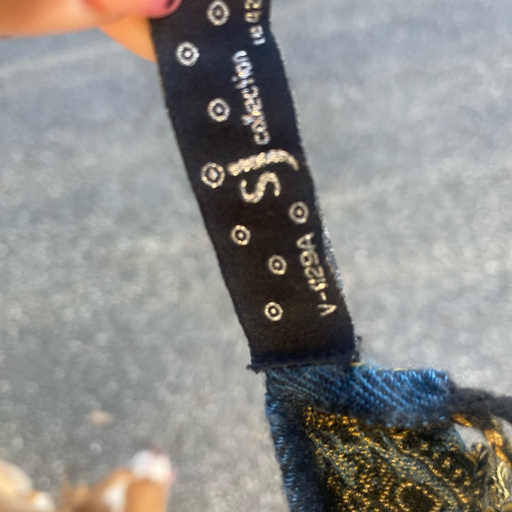 SJ Collection Shawl - Picture 7 of 8